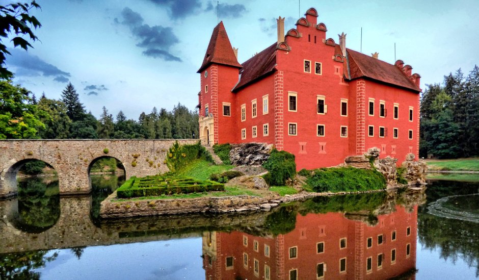 Чудов замок Польша