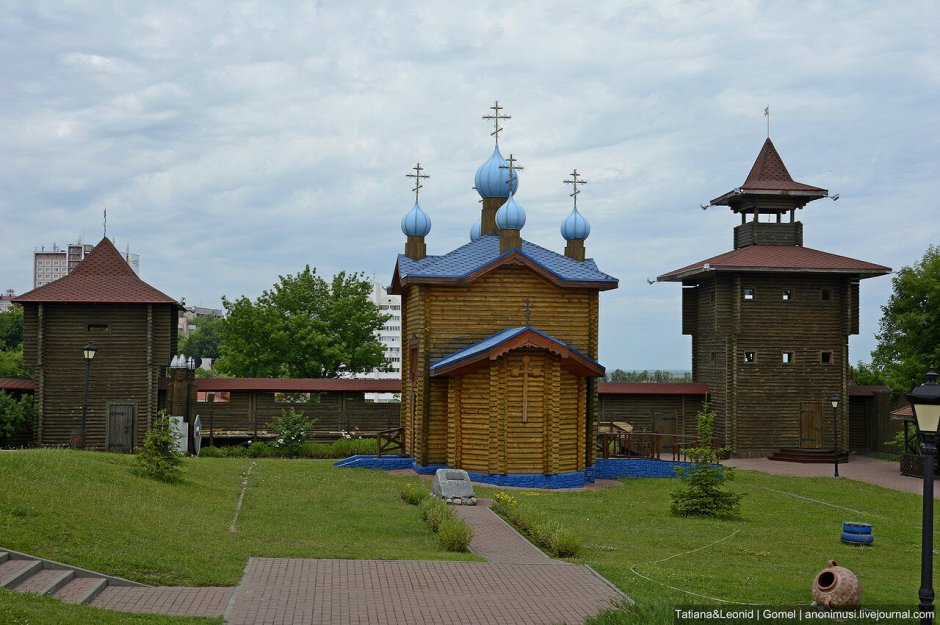 Savio Firmino замок
