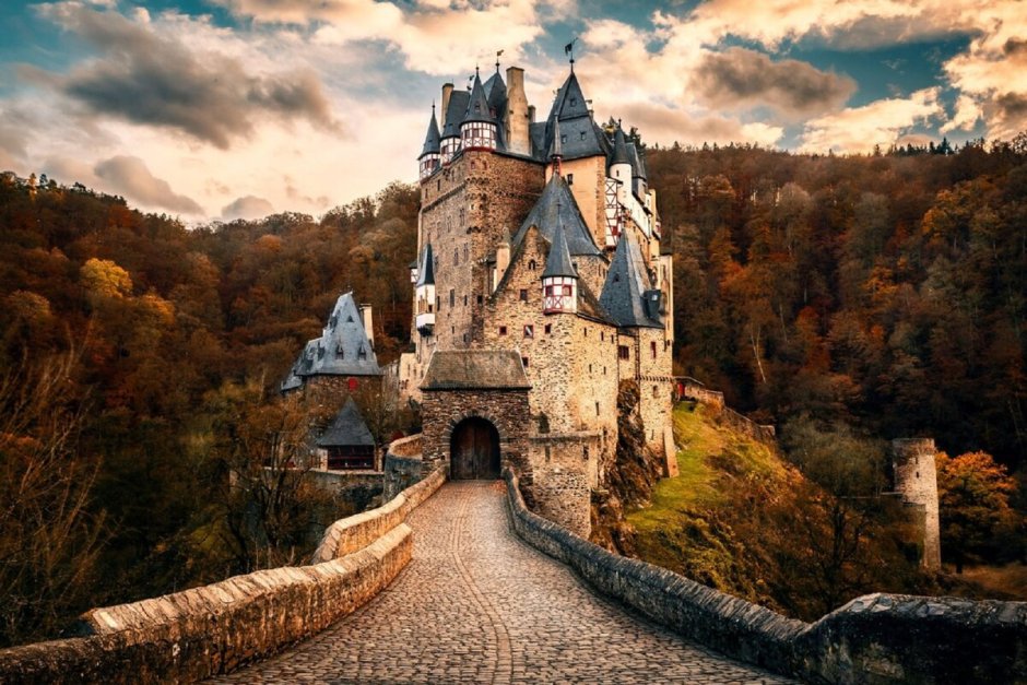 Немецкий замок Бург Эльц