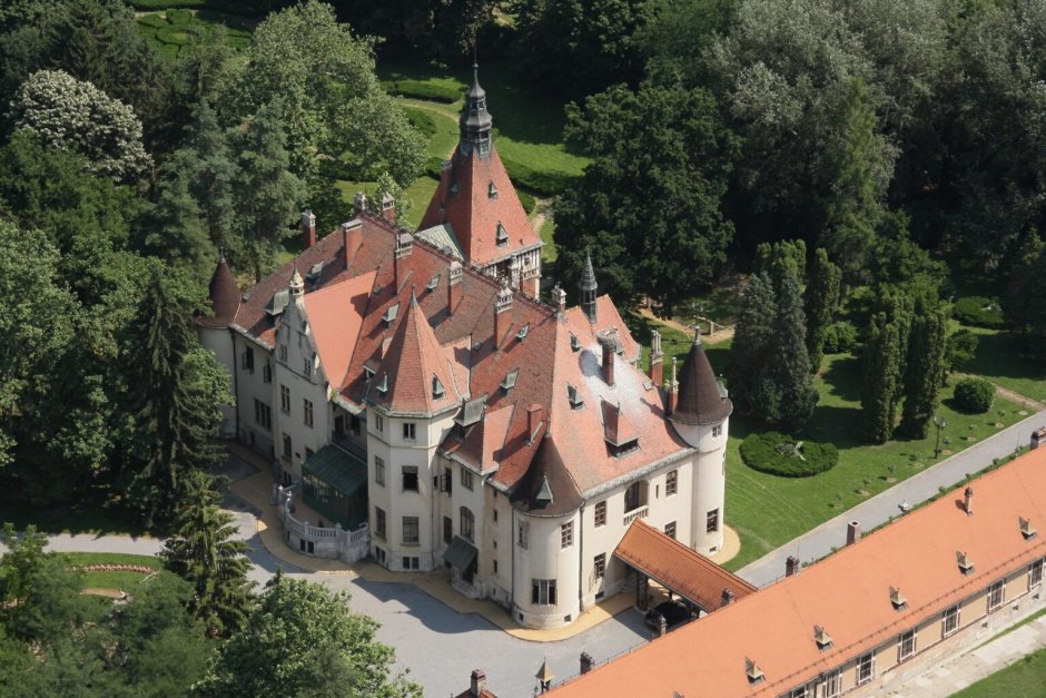 Замок Леднице(г. Прага) Минимализм