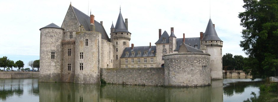 Sully-sur-Loire замок
