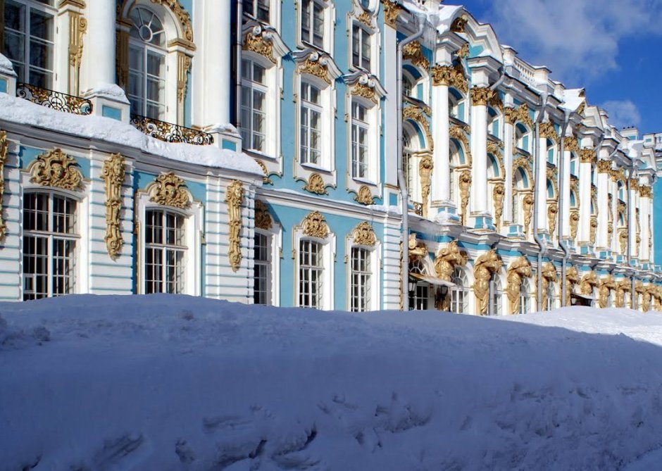 Екатерининский дворец в Пушкине зимой