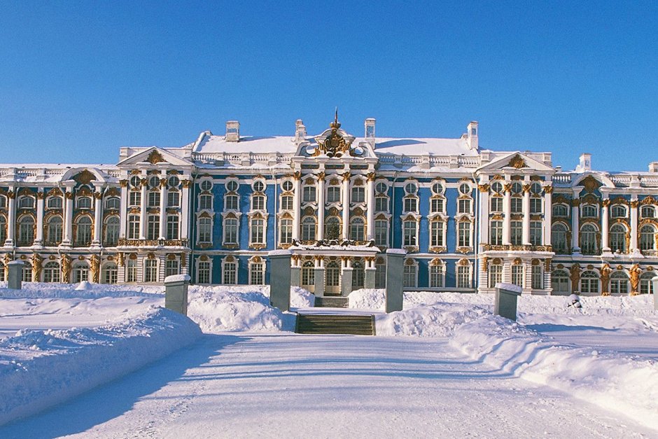 Зимний Екатерининский дворец в Санкт-Петербурге