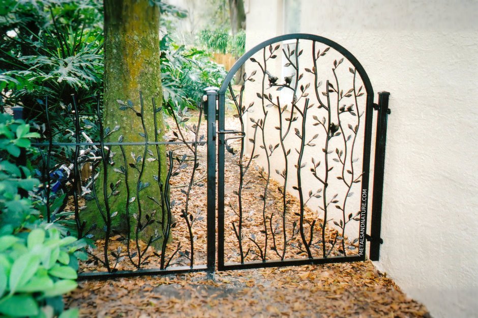 Garden Gate Садовая ворота из сетки