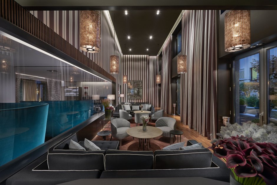 Мандарины на столе украшение