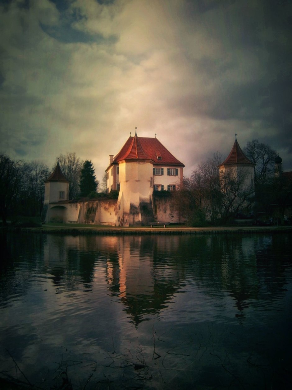 Замок блютенбург