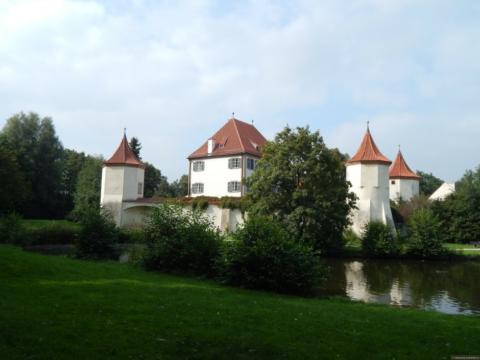 Замок Блютенбург Германия