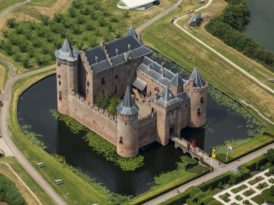 Замки Нидерландов средневековые