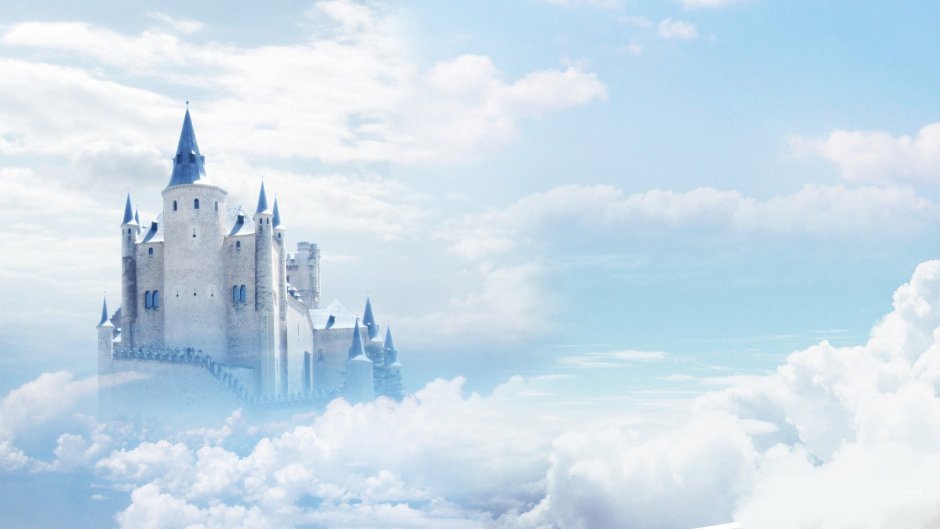 Сказочный замок в облаках