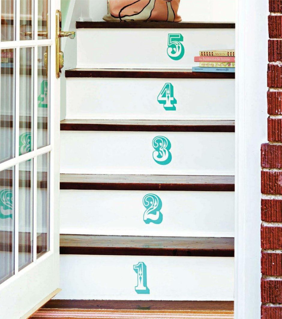 Декорации для лестницы детского сада