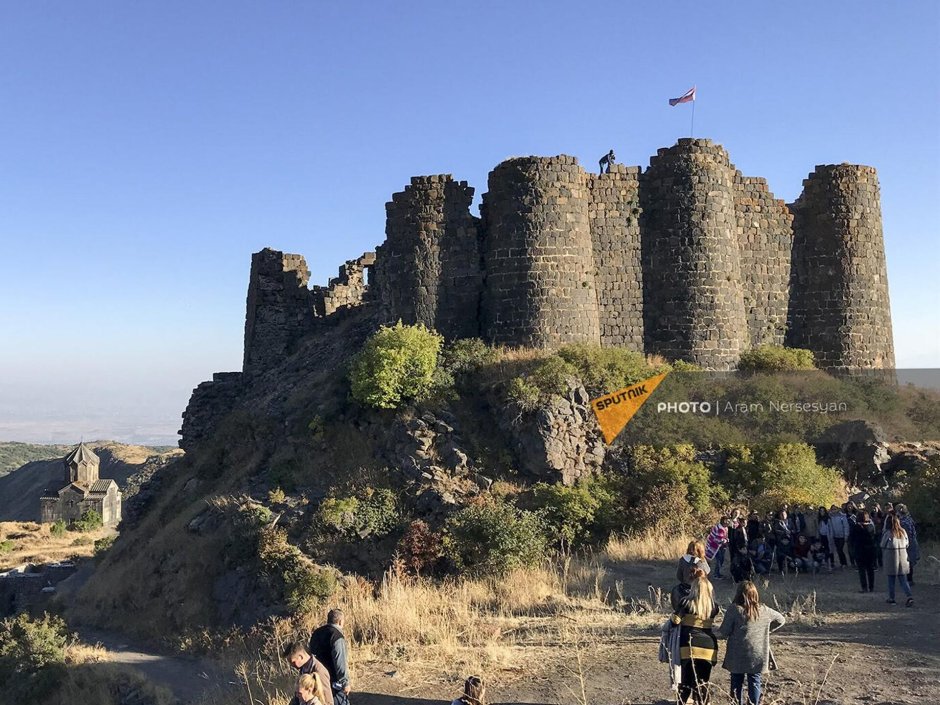 Крепость Смбатаберд Армения
