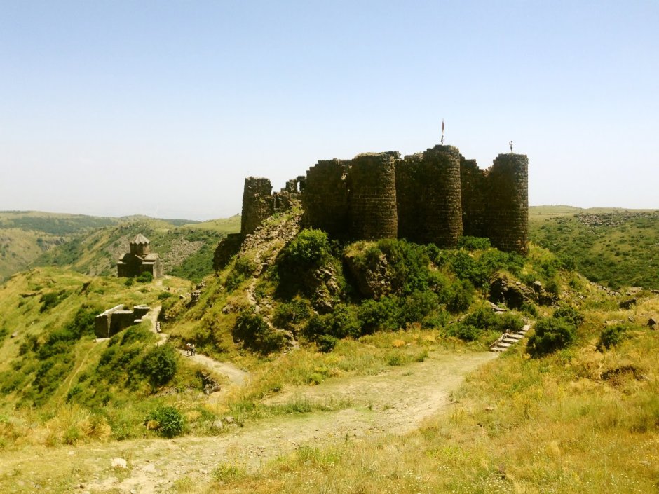 Крепость Амберд, озеро кари, гора Арагац