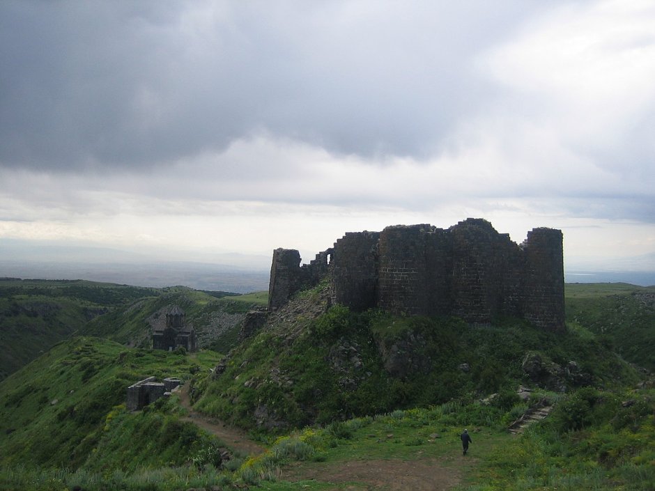 Заповедник крепость Амберд