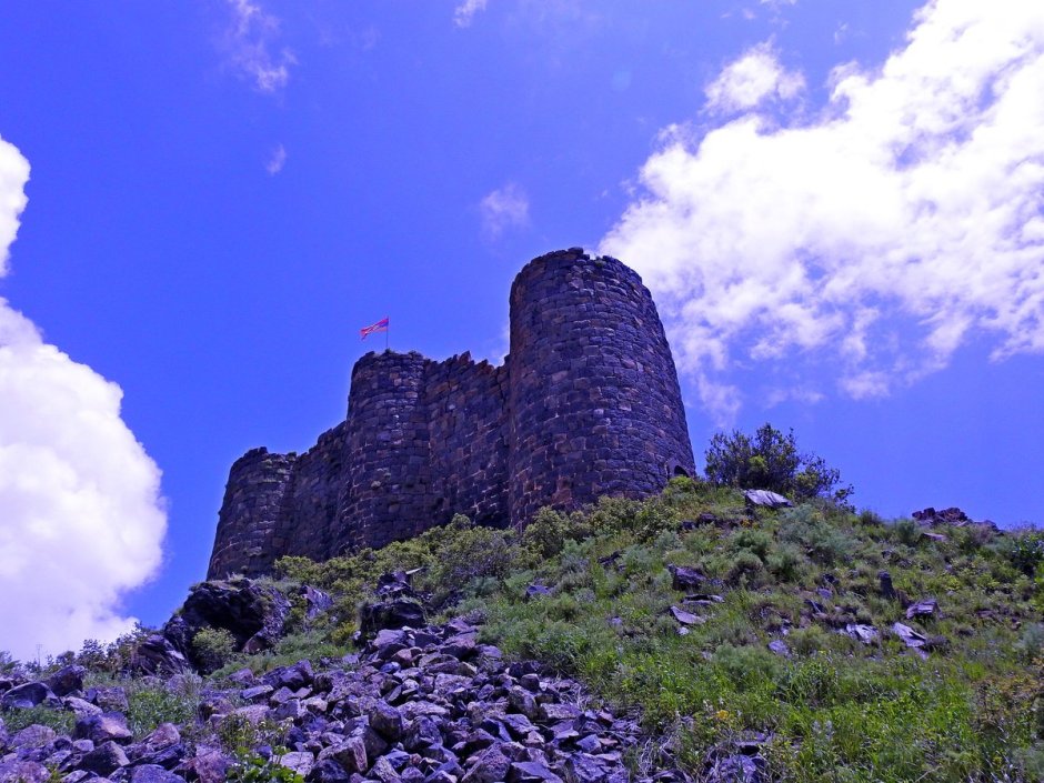 Amberd Fortress