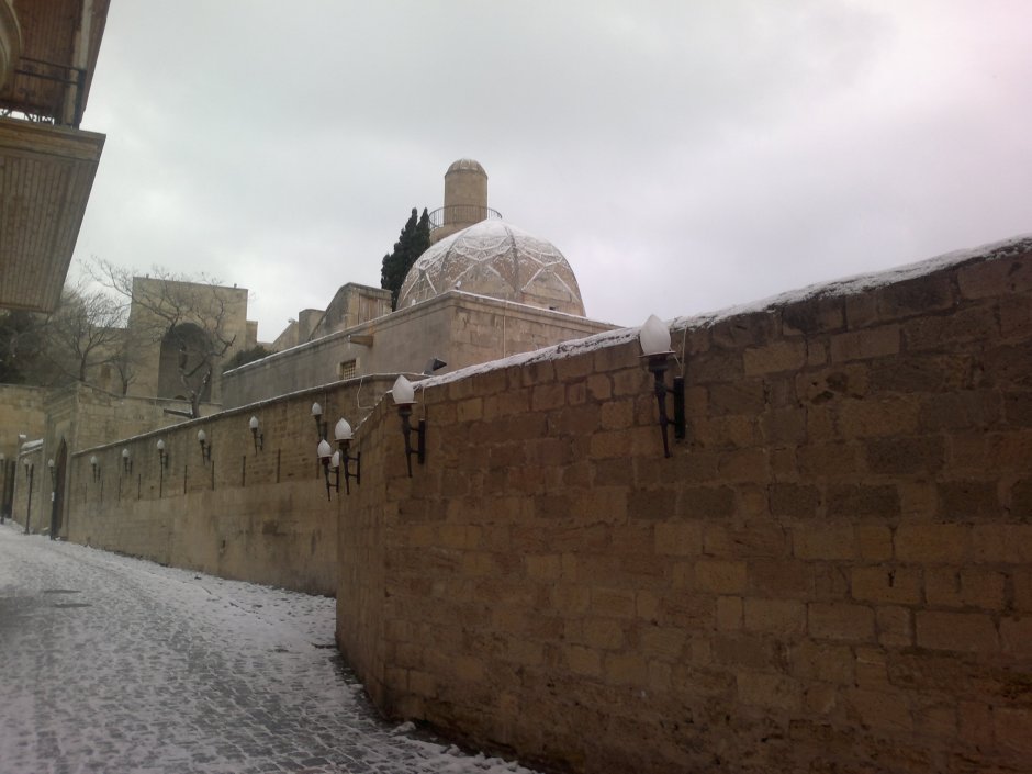 Старая крепость в Баку с дворцом Ширваншахов