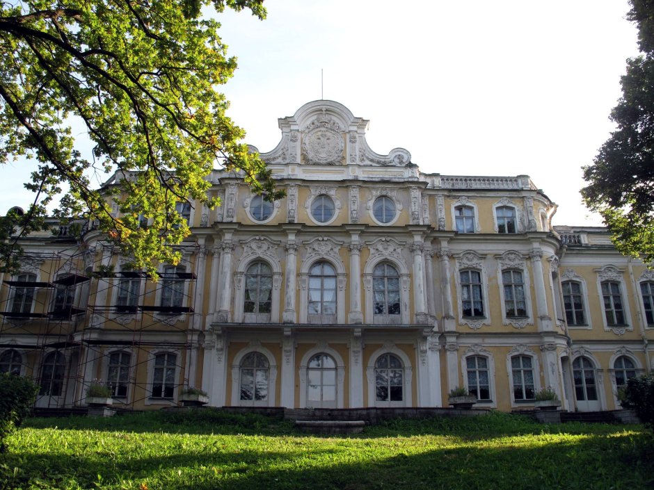 Константиновский дворец в Стрельне внутри