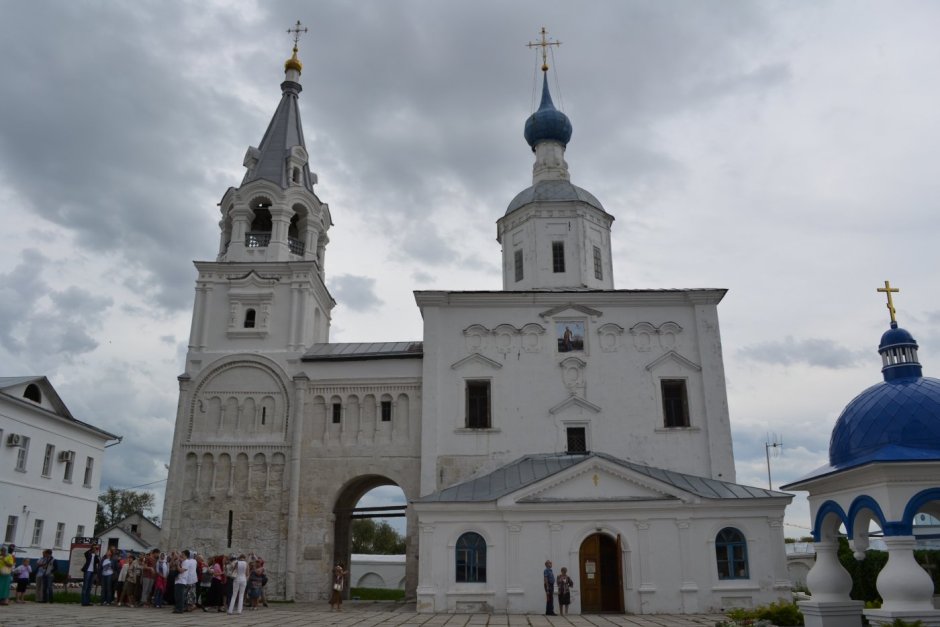Боголюбский монастырь во Владимире