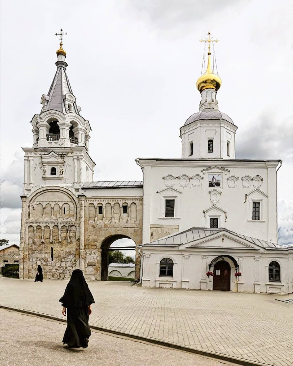Свято Боголюбский монастырь в Боголюбово
