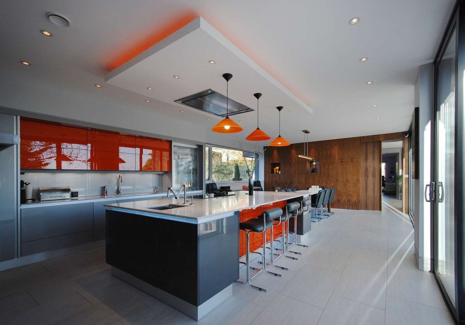 Современный потолок на кухне