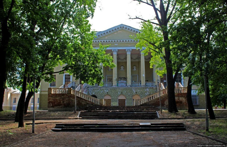 Потемкинский дворец в Днепре