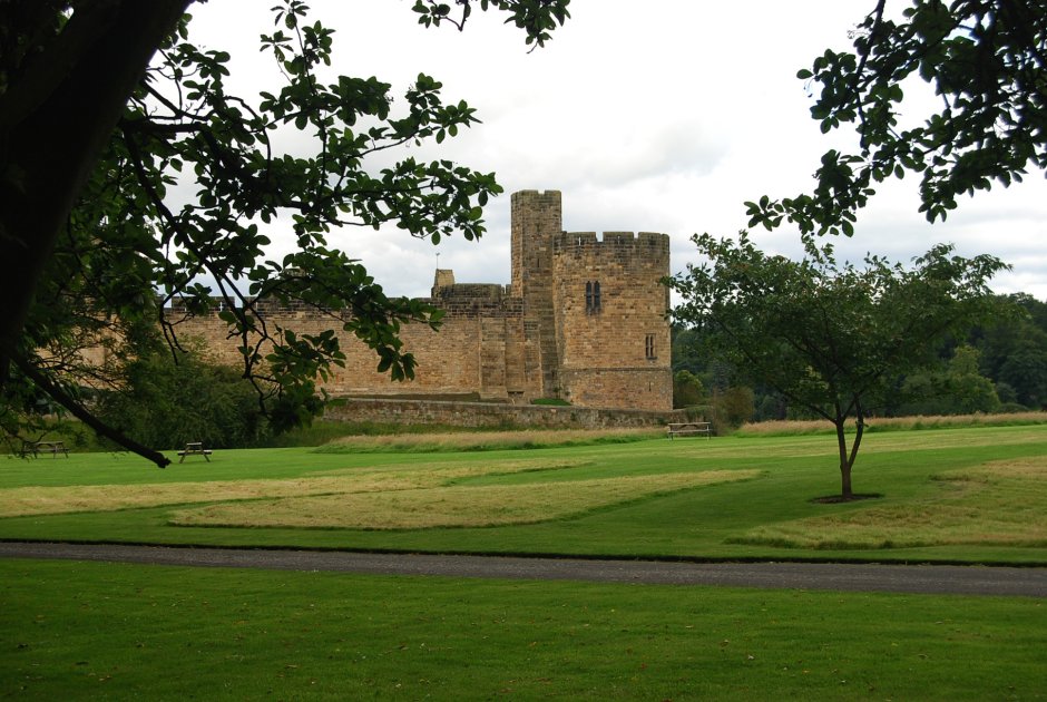 Замок Алник (Alnwick Castle)