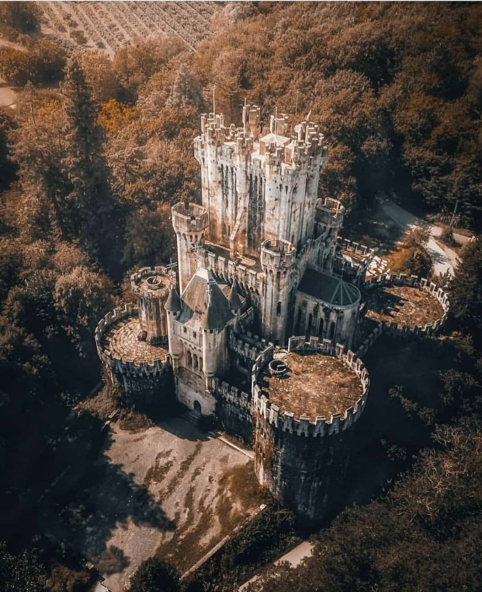Испания заброшенный замок Бутрон