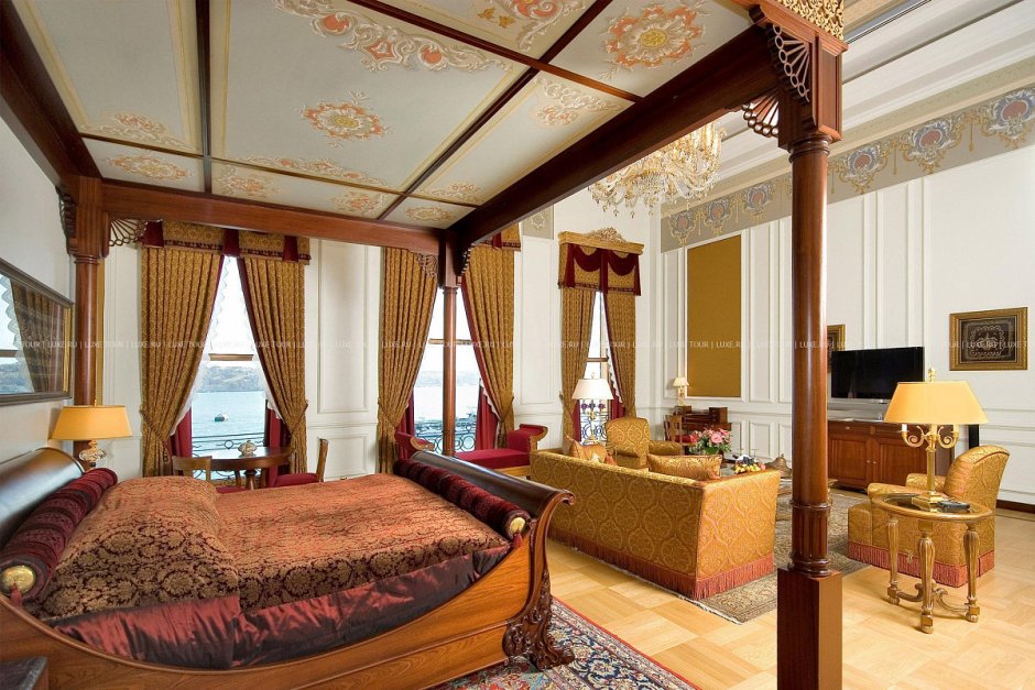 Дворец Чираган в Стамбуле отель