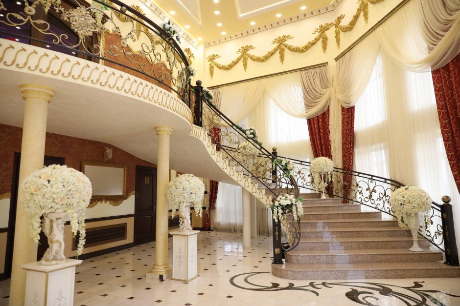 Antonovich Design Luxury ламбрекен
