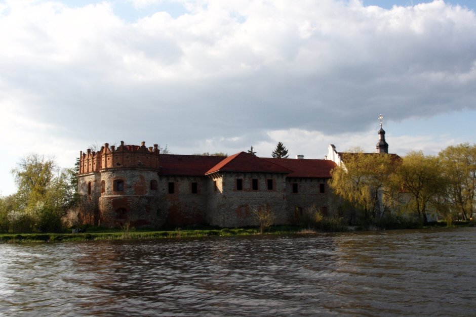 Староконстантинов. Замок князей Острожских