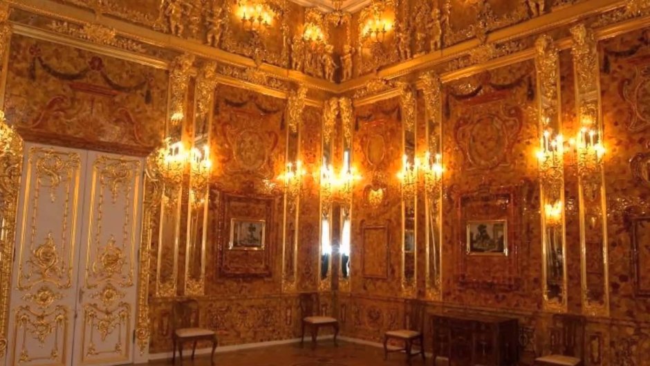 Екатерининский дворец в Санкт-Петербурге внутри Янтарная комната