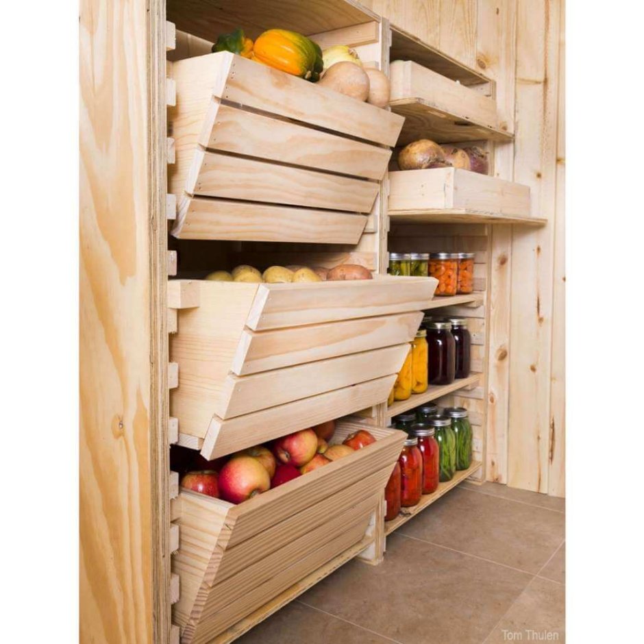 Шкаф для хранения овощей на балконе