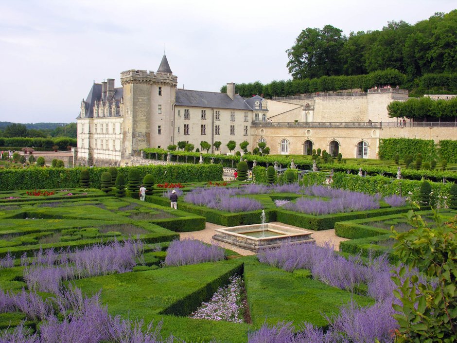 Замок Плесси-Бурре Франция