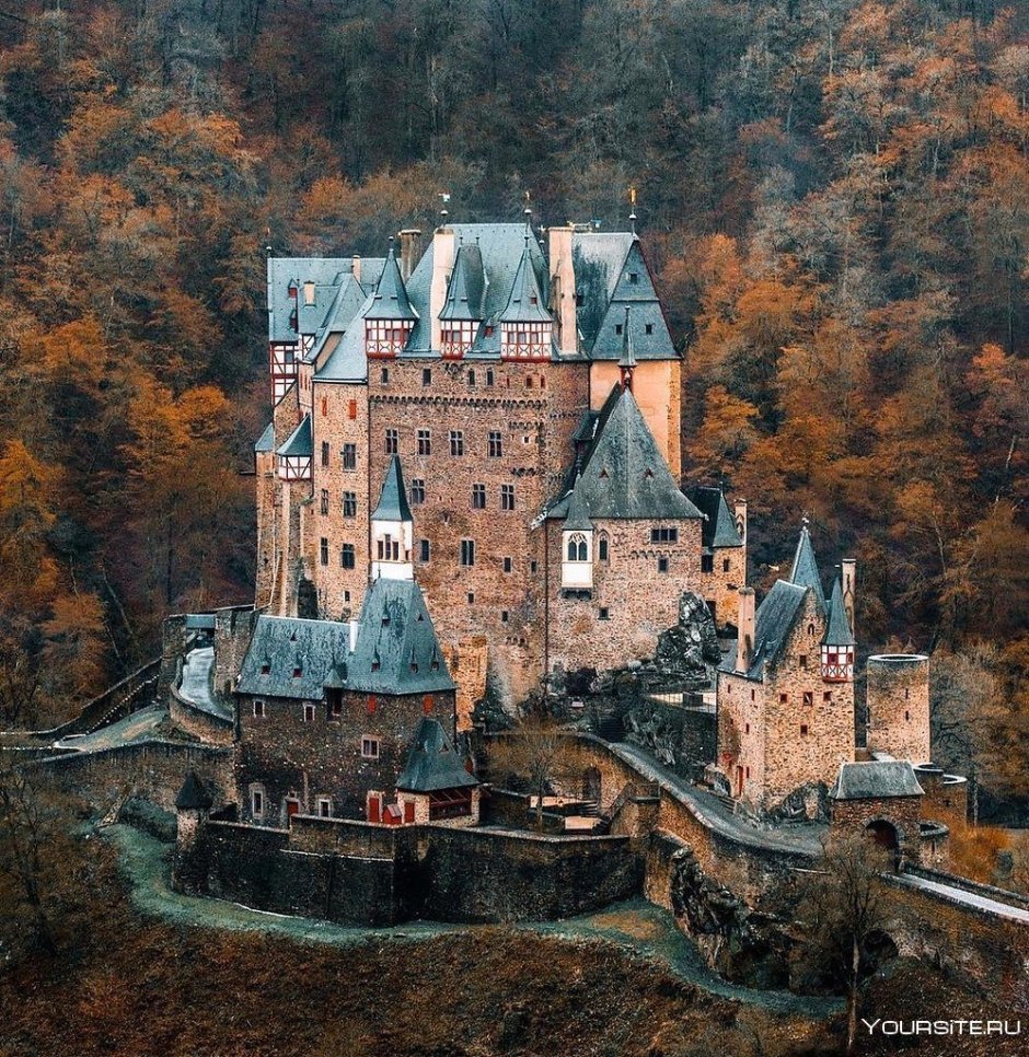 Замок-крепость Гогенцоллерн, Германия