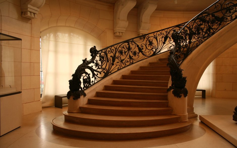 Красивые монолитные лестницы