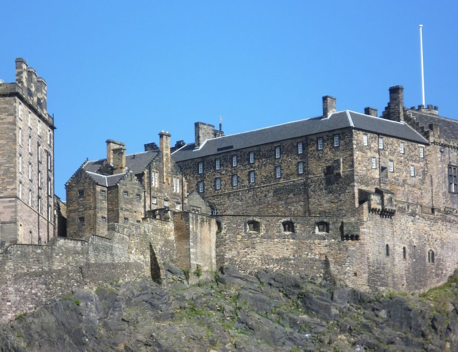 Замок в эдинбурге