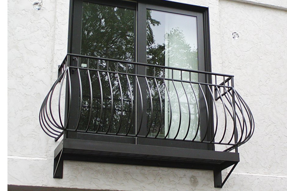 Ограждение металлическое французского балкона