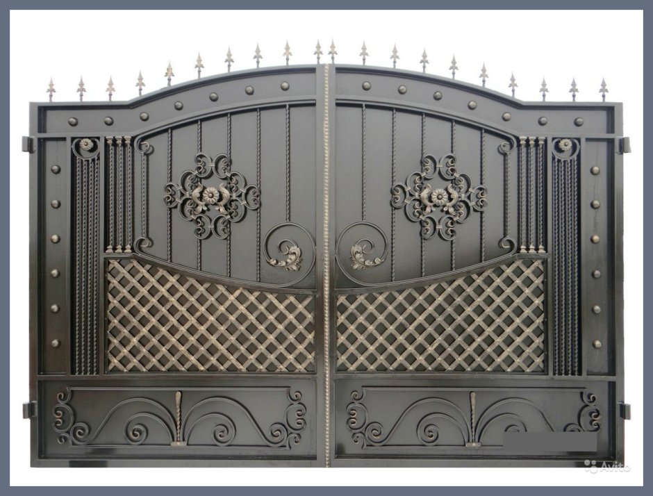 Кованые ворота Версаче