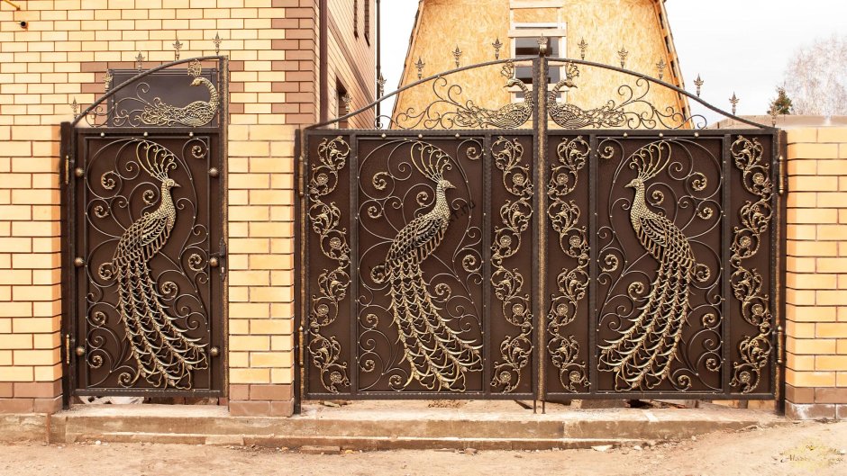 Жар птица ковка на ворота