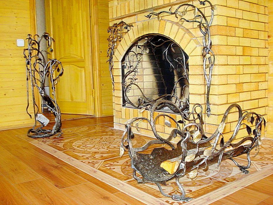 Художественная ковка для камина
