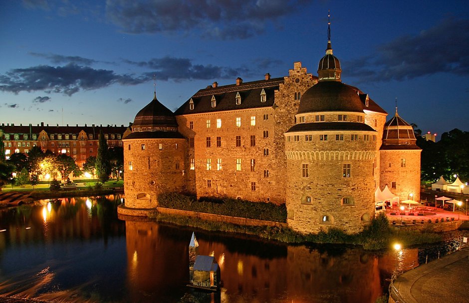 Замок Зацвай (Burg Satzvey)