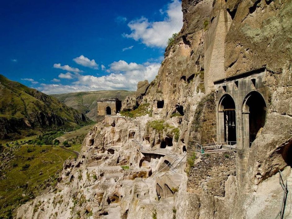 Крепость-монастырь Вардзия Грузия