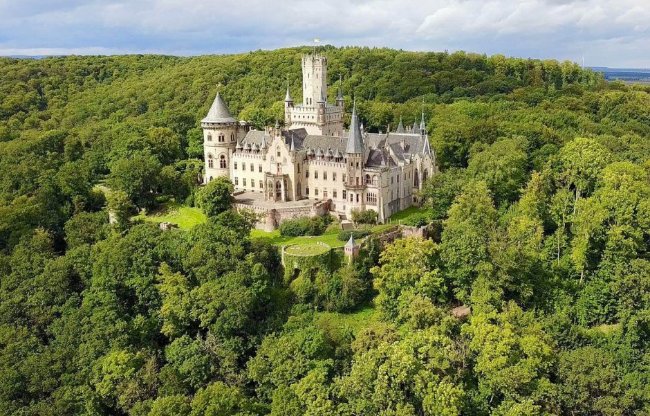 Германия • Ганновер • замок Мариенбург