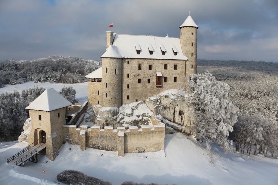 Боболице-внутри замок Польша