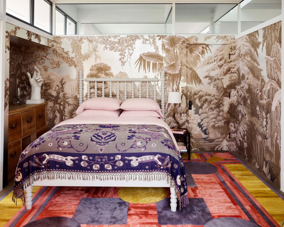Vintage Vogues and whimsical Wallpaper: Step inside Anna sui’s otherworldly Apartment