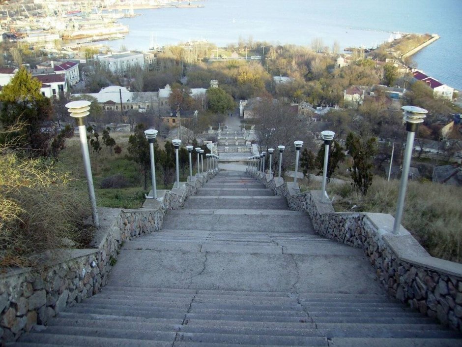 Лестница на гору Митридат в Керчи