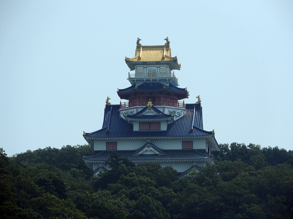Замок Адзути оды Нобунаги