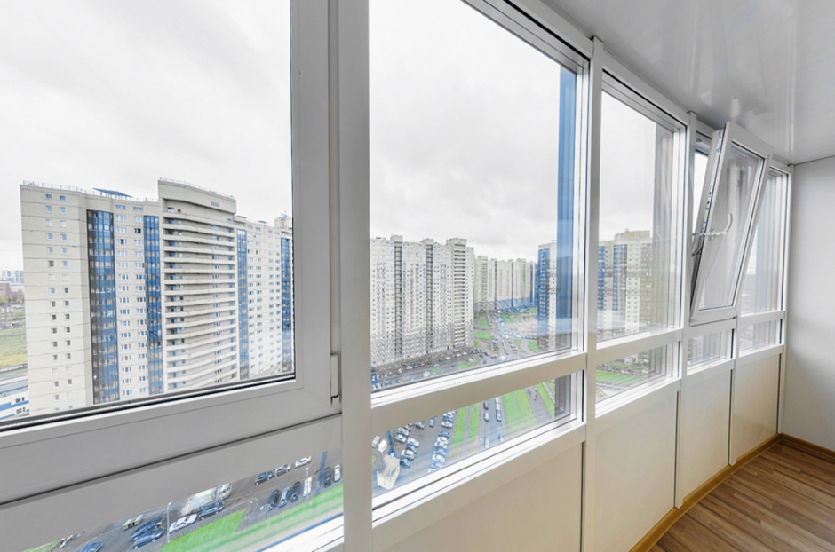 Профиль Rehau Geneo
