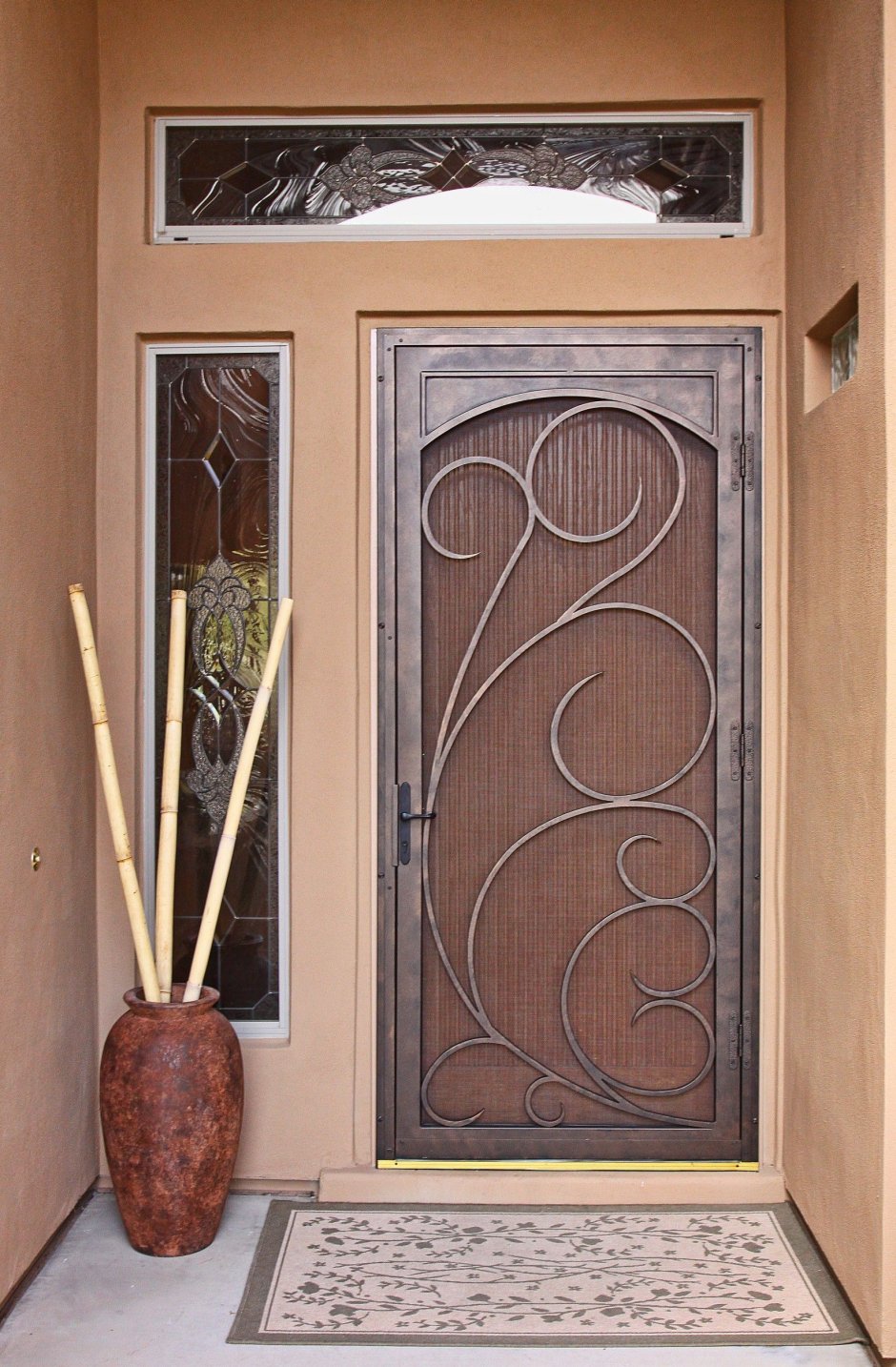 Декоративные двери