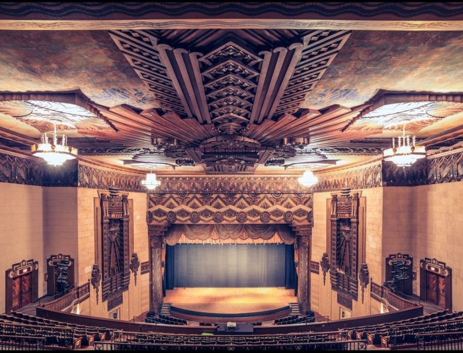Театр Гранд Сан Педро потолок