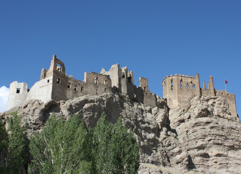 Армянские крепости в Турции